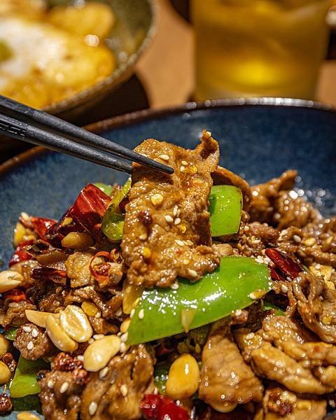 [中山區熱炒推薦、遼寧街美食]有有1969－50年的功力端上
