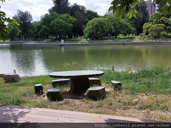 [台灣] 清華水樣餐廳&amp;成功湖新貌