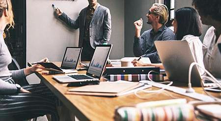 group-of-diverse-people-having-a-business-meeting_53876-25060.jpg