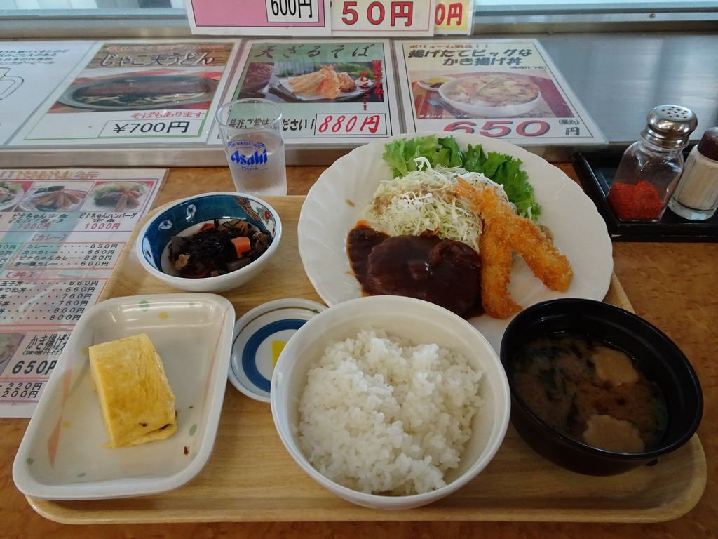 炸蝦天婦羅漢堡肉定食.JPG