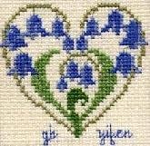 Bluebell Heart. Cross Stitching.com的免費圖,目前該網站已不提供.