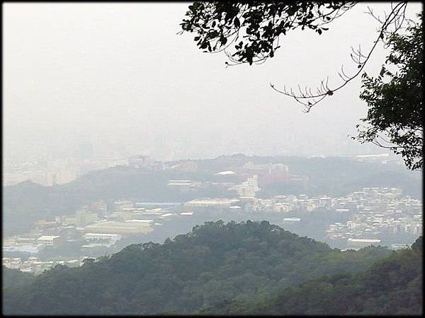 石灰土亢山稜線步道_029.jpg