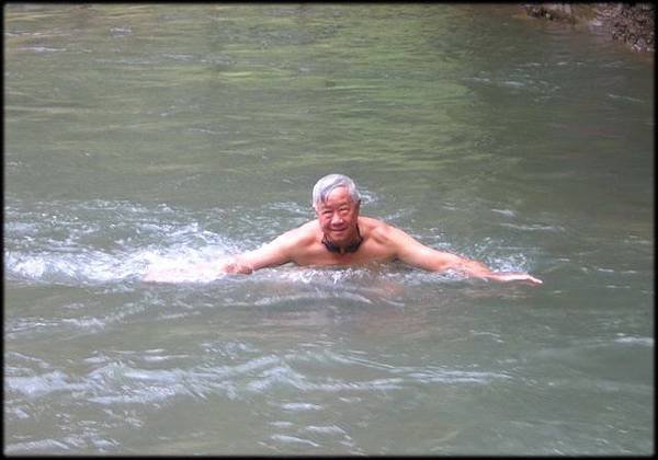 金瓜寮溪戲水_014.JPG