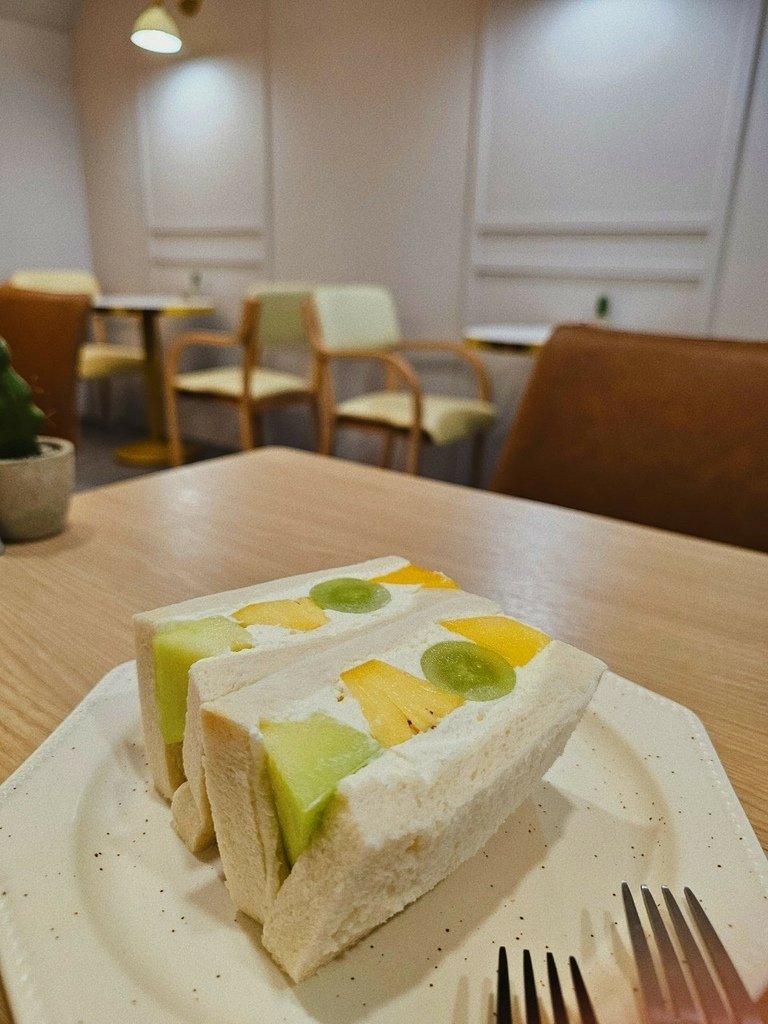 【彰化｜員林】員林咖啡廳｜300cafe｜日式水果吐司｜咖喱