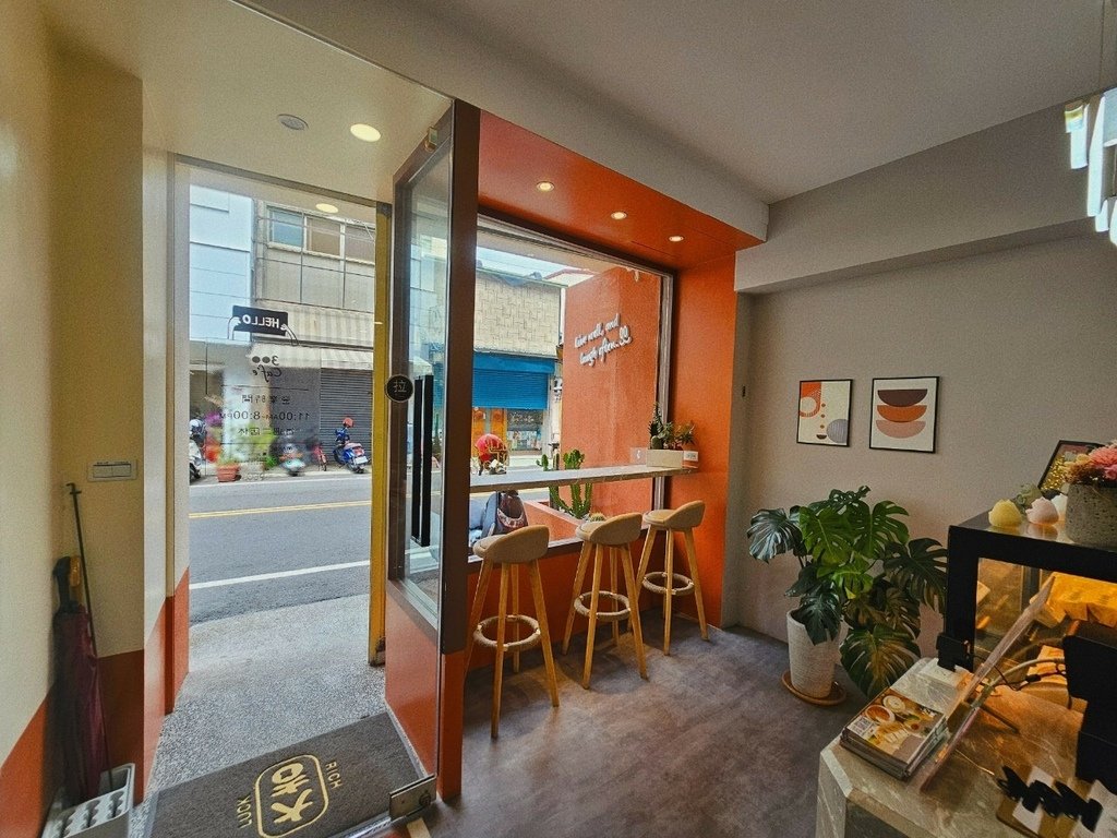 【彰化｜員林】員林咖啡廳｜300cafe｜日式水果吐司｜咖喱