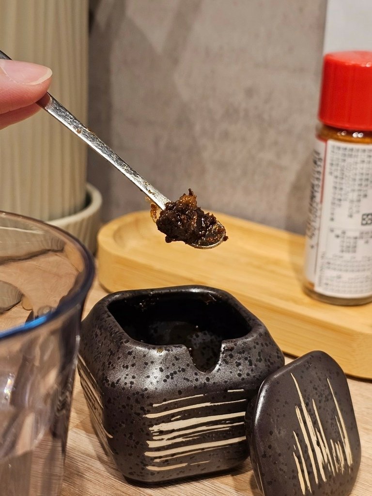 【彰化｜員林】員林拉麵｜麵匡匡拉麵食堂｜獨家鹹蛋黃金沙拉麵｜