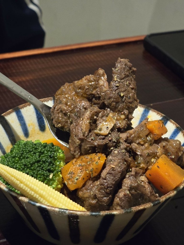 【彰化｜彰化市】彰化喫茶室｜巷弄間的日式餐酒館｜琥珀川喫茶室