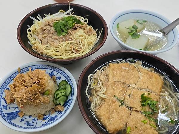 【彰化｜員林】員林素食｜只開晚上？員林這間超人氣素食，營業到