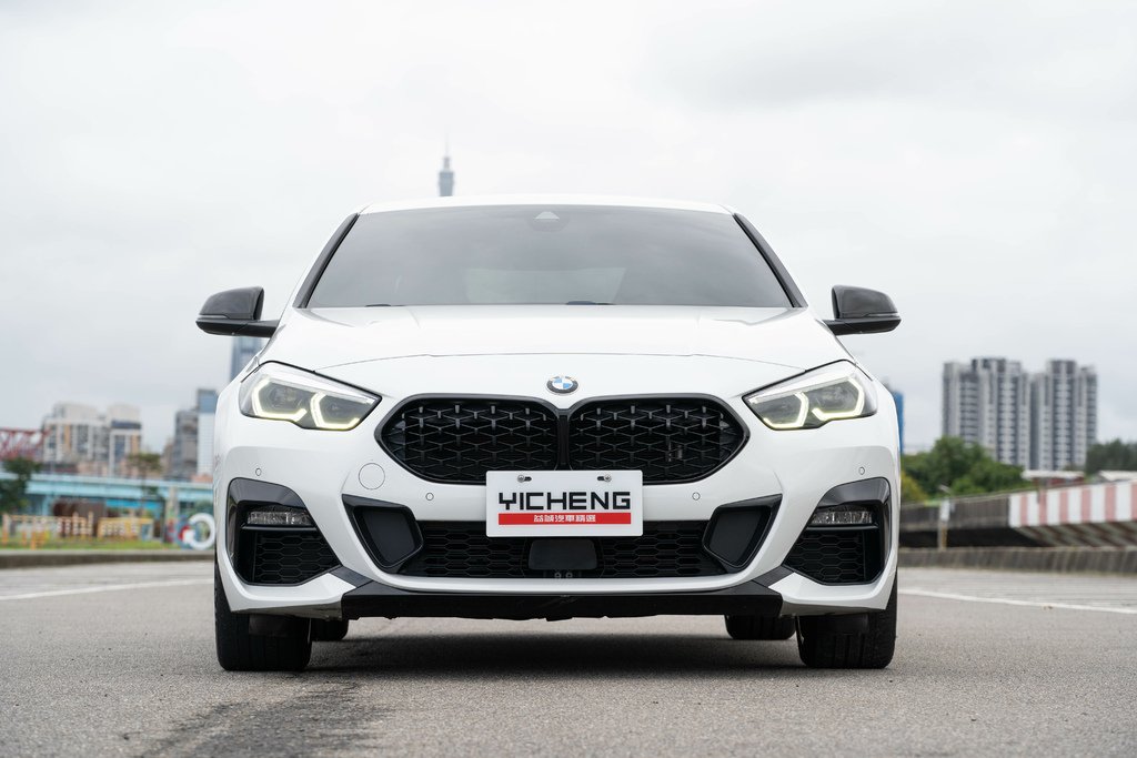 BMW 218i M Sport Gran Coupe F4