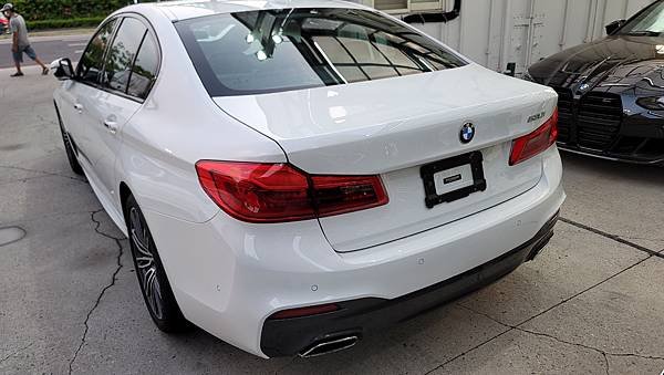 布魯斯.葉.Bruce.Yeh 易漢國際BMW 530i-12.jpg