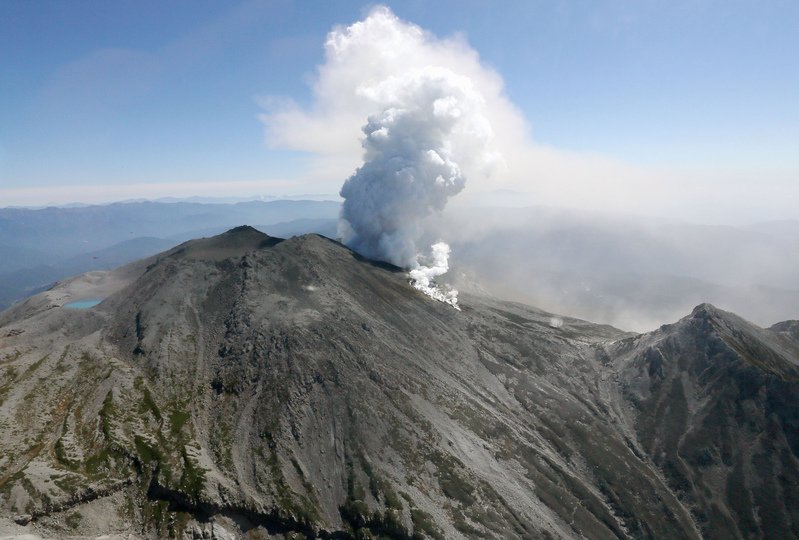 日本御嶽山火山爆發20140927