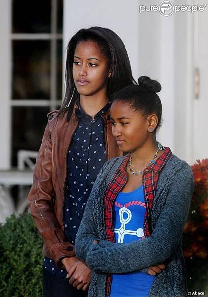 Malia &amp; Sasha Obama