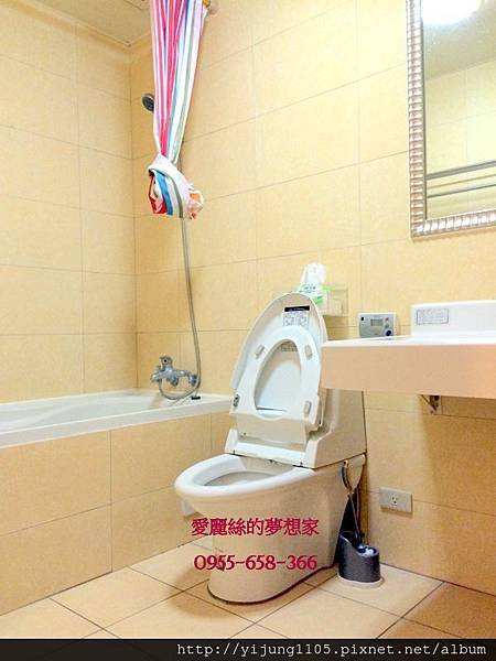 臻愛香榭5F-衛浴.JPG