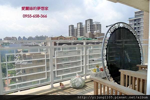 德鑫麗緻5F-客廳陽台.JPG
