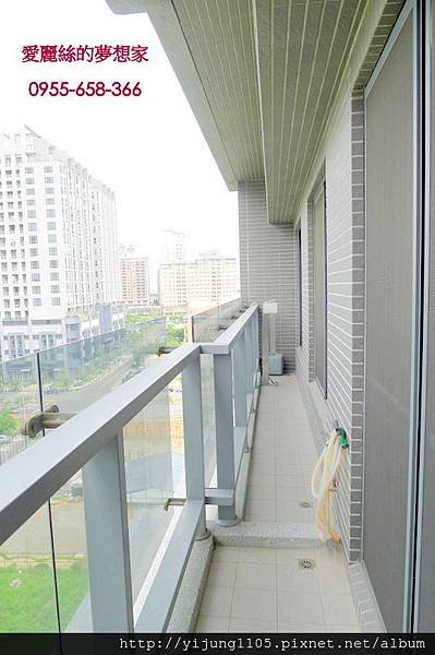 水怡園8F-客廳陽台.JPG
