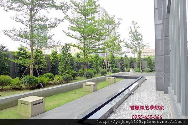 水怡園-中庭3.JPG