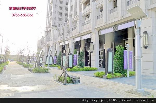 香禔店面-附近環境1.JPG