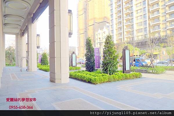 香禔店面-附近環境2.JPG
