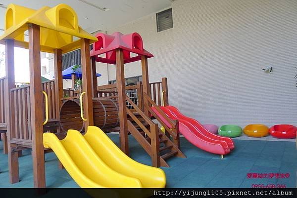 大學漾-兒童遊戲區.JPG