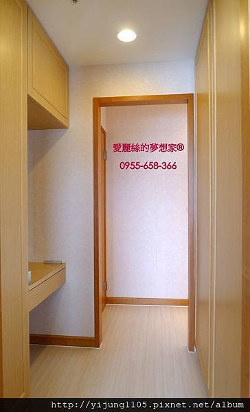 VISION-14F主臥更衣室.JPG