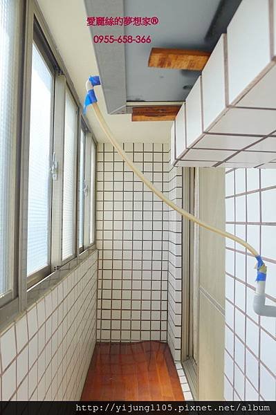 轟動天廈14F-主臥陽台.JPG