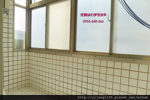 轟動天廈14F-陽台2.JPG