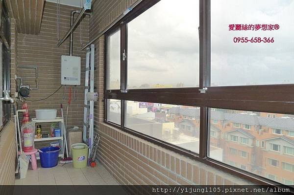 椰林遠見-7F工作陽台.JPG