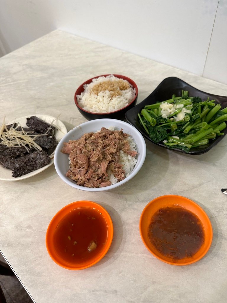 [台中中區]黃記鵝肉/令人垂涎三尺的鵝肉、台中知名鵝肉店、中