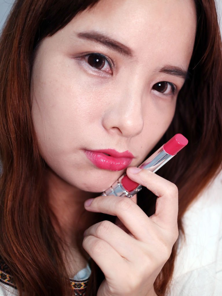 LOREAL水凝釉光唇膏