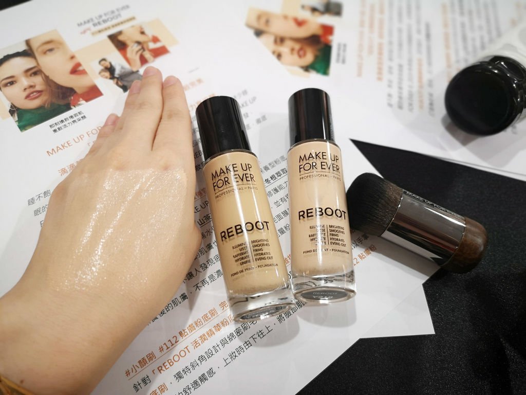 makeupforever保養REBOOT活潤精華粉底液/能量粉底