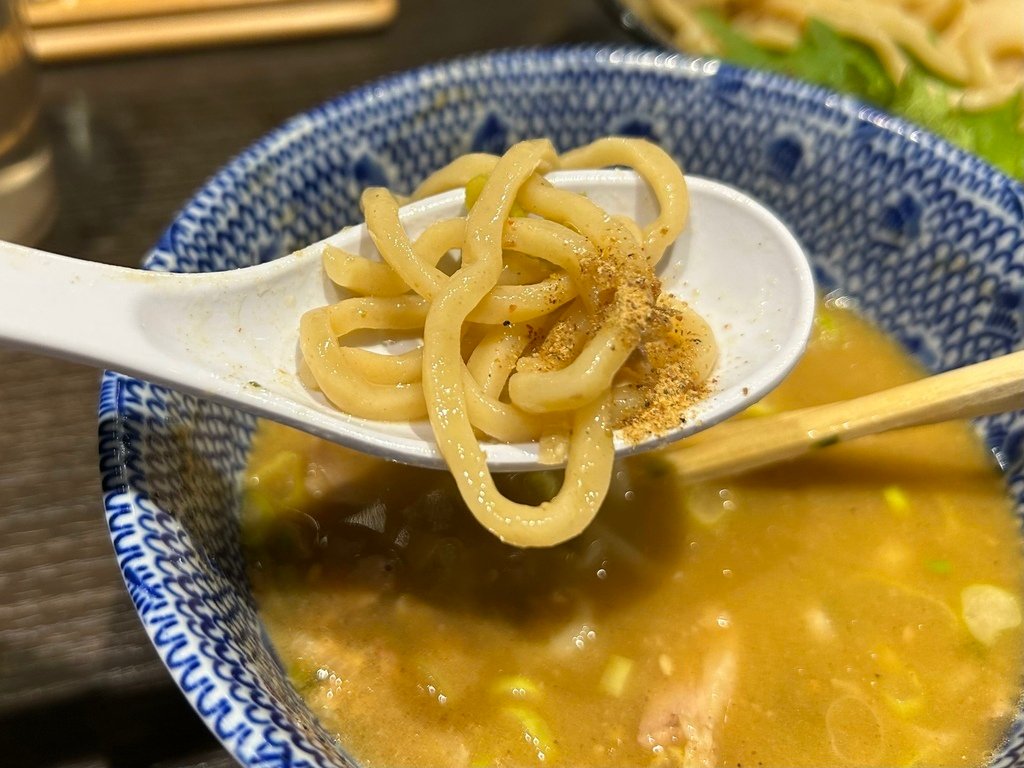 【東京美食】－六厘舍｜上野店｜東京人氣沾麵｜特製生七味粉沾麵