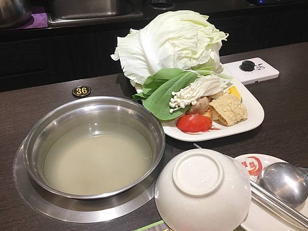 強尼先生愛美食-新北。好食記 | 三重區-錢都日式涮涮鍋三重重陽店 -菜寮捷運站！