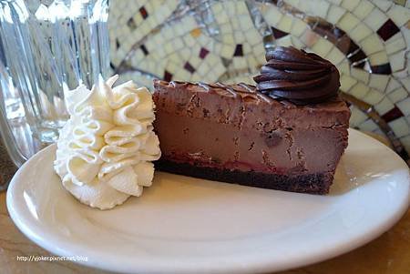 The_Cheese_Factory_chocolate_cheesecake