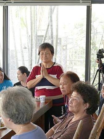 念佛班與上師有約-- 美濃蘿蔔趣菜香並法香-- 弘聖上師開示內容 (13).jpg