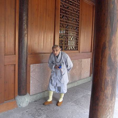 寧波七塔寺「睏了就睡，餓了就吃」禪語開示.jpg