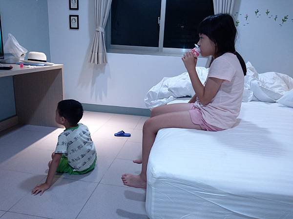 2019.11.30  Day2 高雄市-高雄站前郵館-木棉