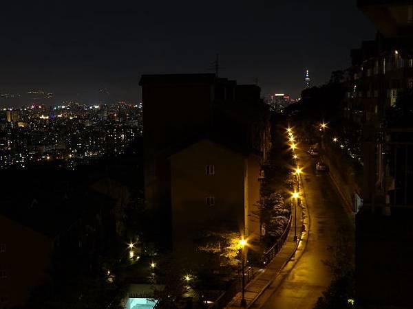 曉山青夜景 - 遠眺101