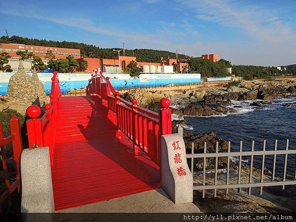 海東龍宮寺 紅龍橋