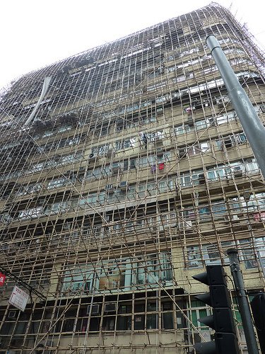 201109 HK。香港的竹棚架。鷹架