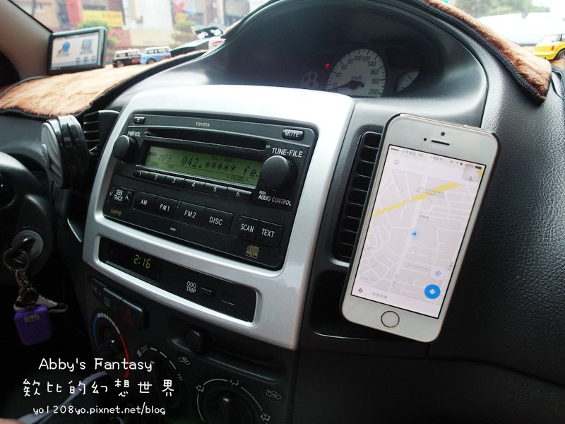 SCOSCHE 磁鐵式手機架0911 (2).jpg