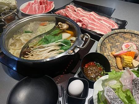 LINE_ALBUM_濼火鍋🍲_211012_20.jpg