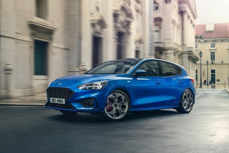 ford_2018_focus_st-line_01.jpg