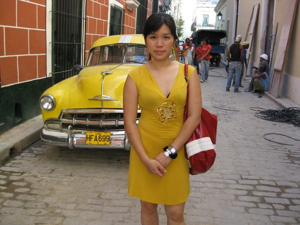 路邊帥氣的車.JPG