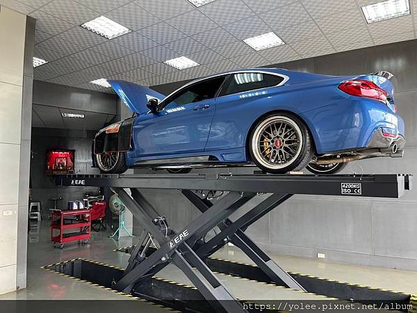 BMW F32 420i 引擎保養＋車輛電瓶更新