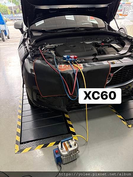 VOLVO XC60 T5 R-Design 冷氣低壓管更新