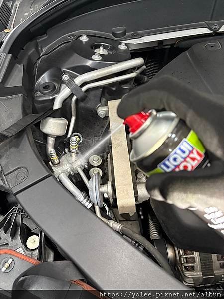 VOLVO XC60 T5 R-Design 冷氣低壓管更新