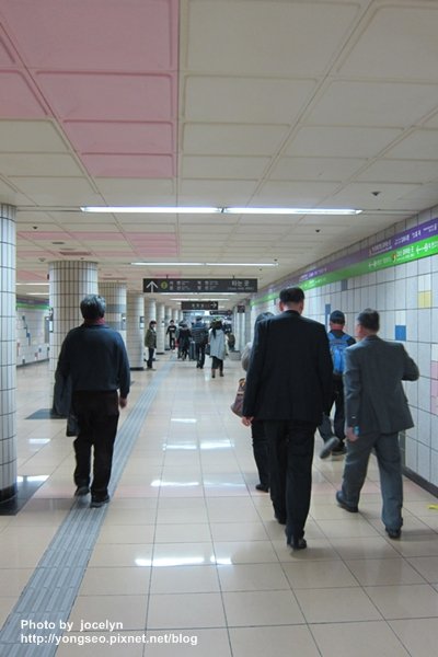 02-8
