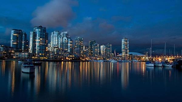 00678_vancouverdusk_2560x1600