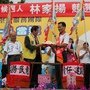 家揚加油一人當選五人服務