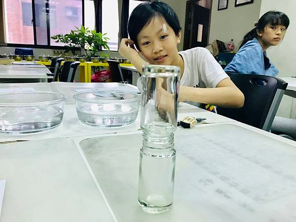 新竹市安親班-熱對物質的影響自然實作(4上自然)